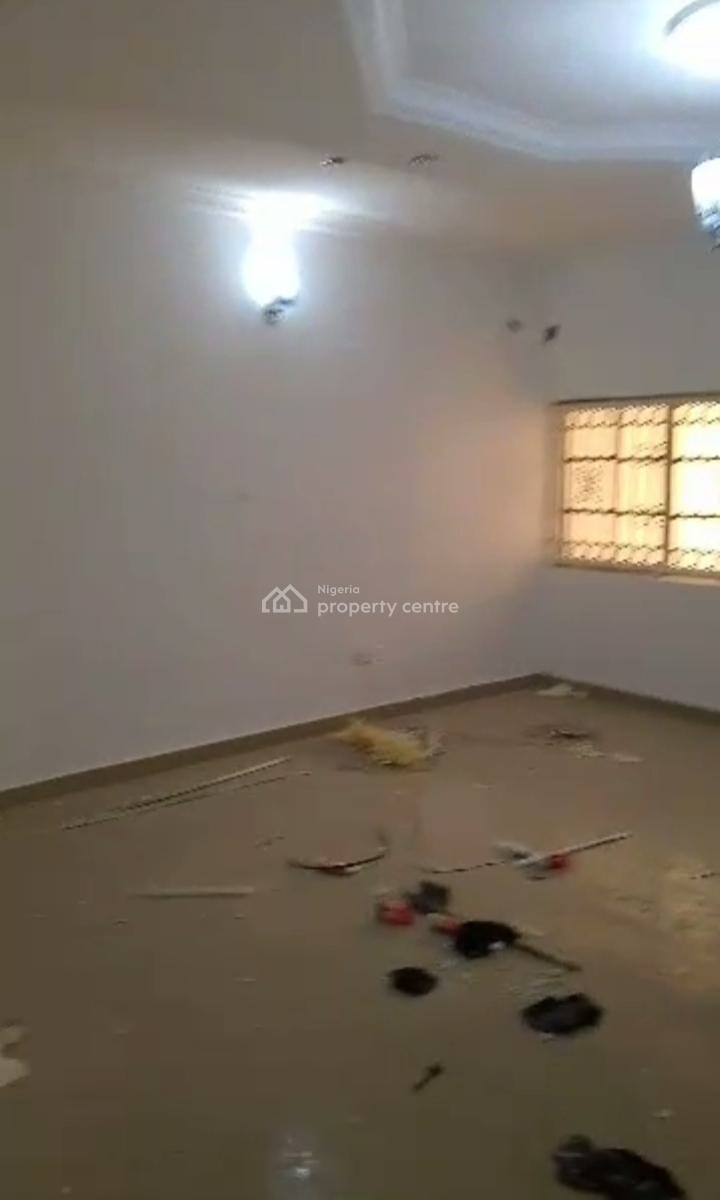 Standard Spacious 2 Bedroom Apartment, Gwarinpa, Abuja, Flat / Apartment for Rent