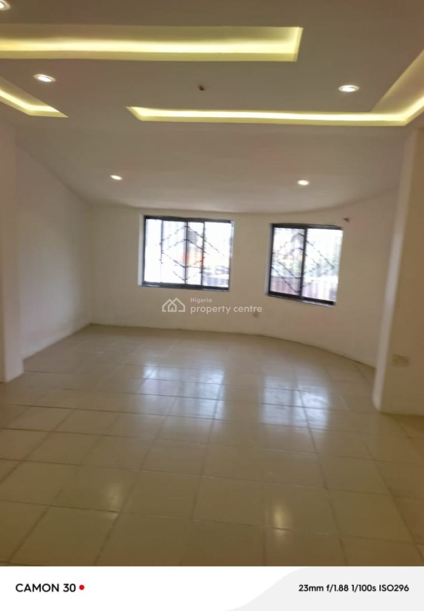 Well Renovated 4 Bedroom Flat, Omole Phase 1, Ikeja, Lagos, Flat / Apartment for Rent