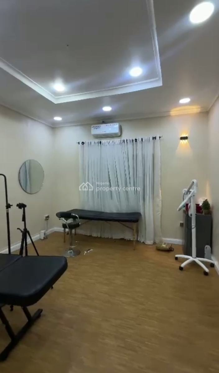 Third Floor Plaza Shop, Wuse 2, Abuja, Plaza / Complex / Mall for Rent