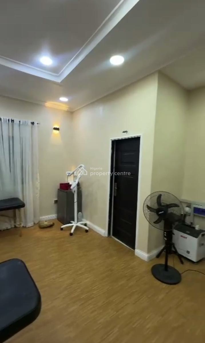 Third Floor Plaza Shop, Wuse 2, Abuja, Plaza / Complex / Mall for Rent