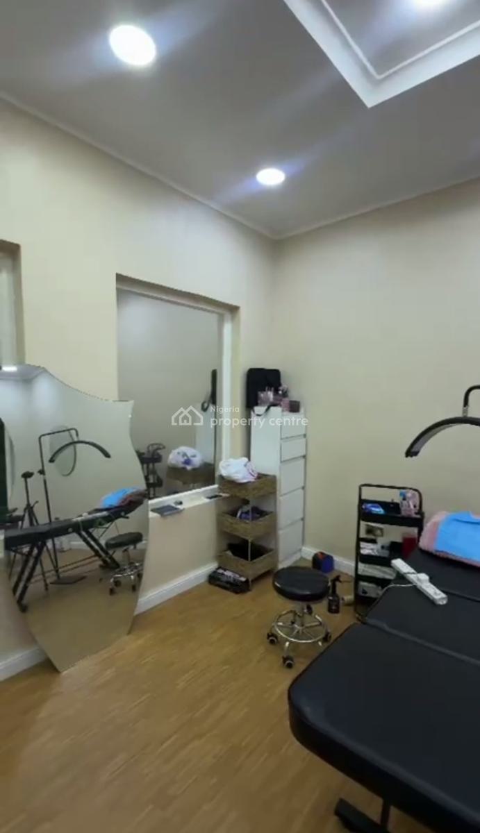 Third Floor Plaza Shop, Wuse 2, Abuja, Plaza / Complex / Mall for Rent