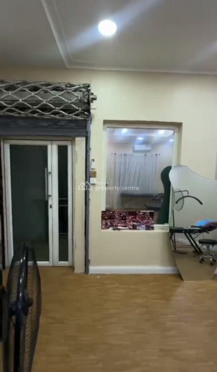 Third Floor Plaza Shop, Wuse 2, Abuja, Plaza / Complex / Mall for Rent