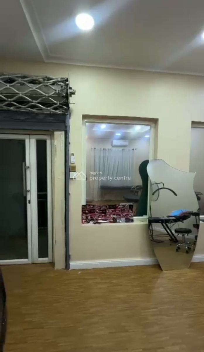 Third Floor Plaza Shop, Wuse 2, Abuja, Plaza / Complex / Mall for Rent