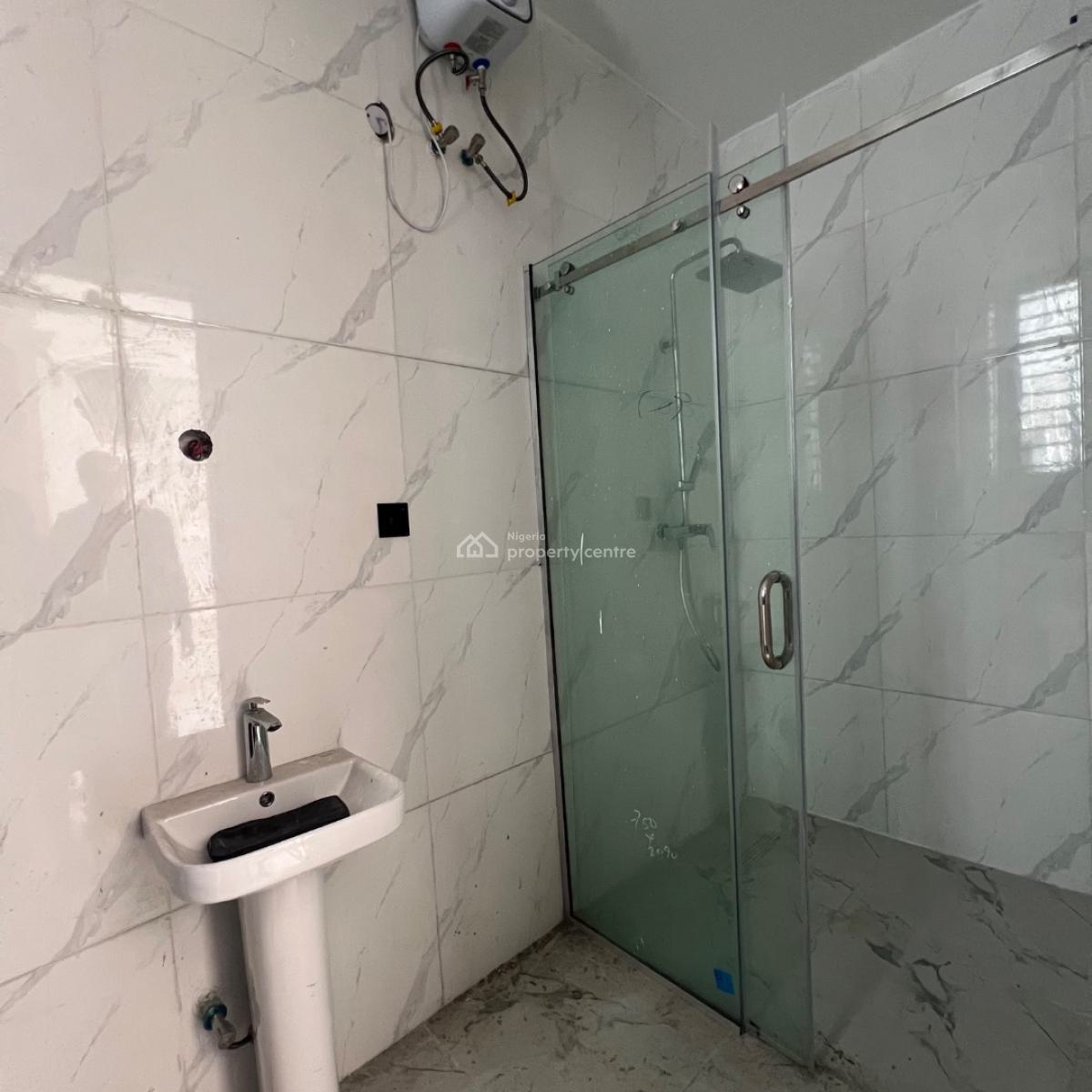 1/2 Bed  110/150 Million, Agungi, Lekki, Lagos, Flat / Apartment for Sale