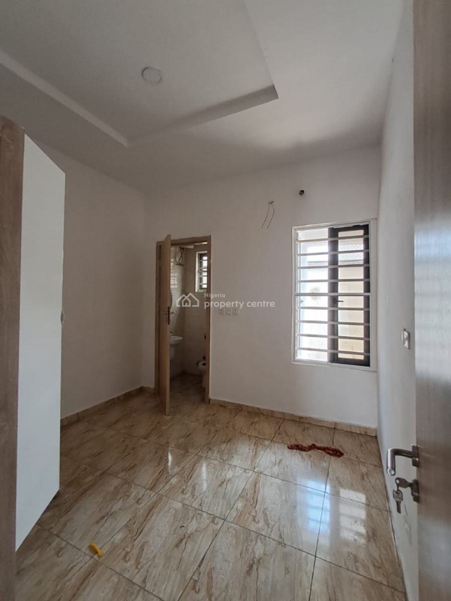 Neatly Used 4-bedroom Terrace Duplex, Harris Drive, Lekki, Lagos, Terraced Duplex for Rent