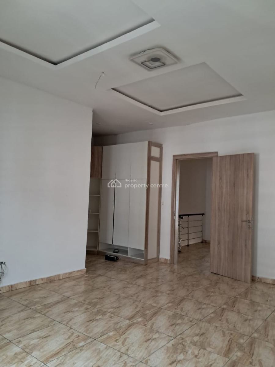 Neatly Used 4-bedroom Terrace Duplex, Harris Drive, Lekki, Lagos, Terraced Duplex for Rent