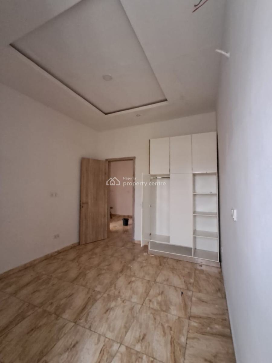 Neatly Used 4-bedroom Terrace Duplex, Harris Drive, Lekki, Lagos, Terraced Duplex for Rent