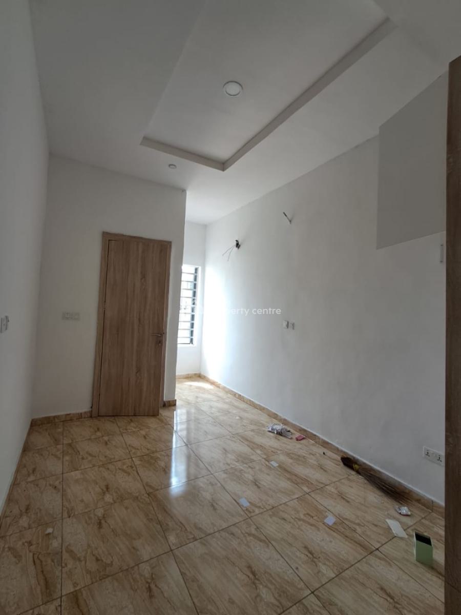 Neatly Used 4-bedroom Terrace Duplex, Harris Drive, Lekki, Lagos, Terraced Duplex for Rent