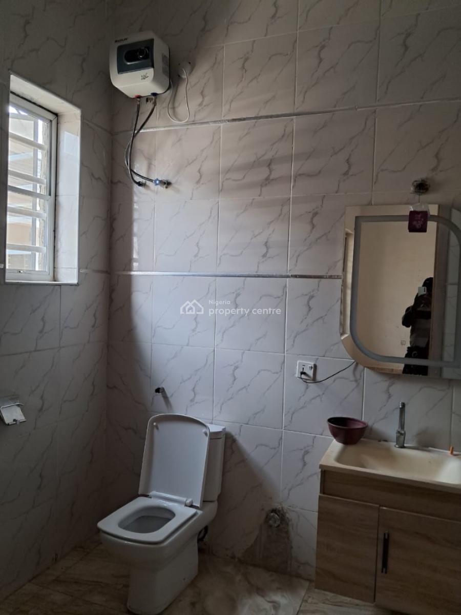 Neatly Used 4-bedroom Terrace Duplex, Harris Drive, Lekki, Lagos, Terraced Duplex for Rent