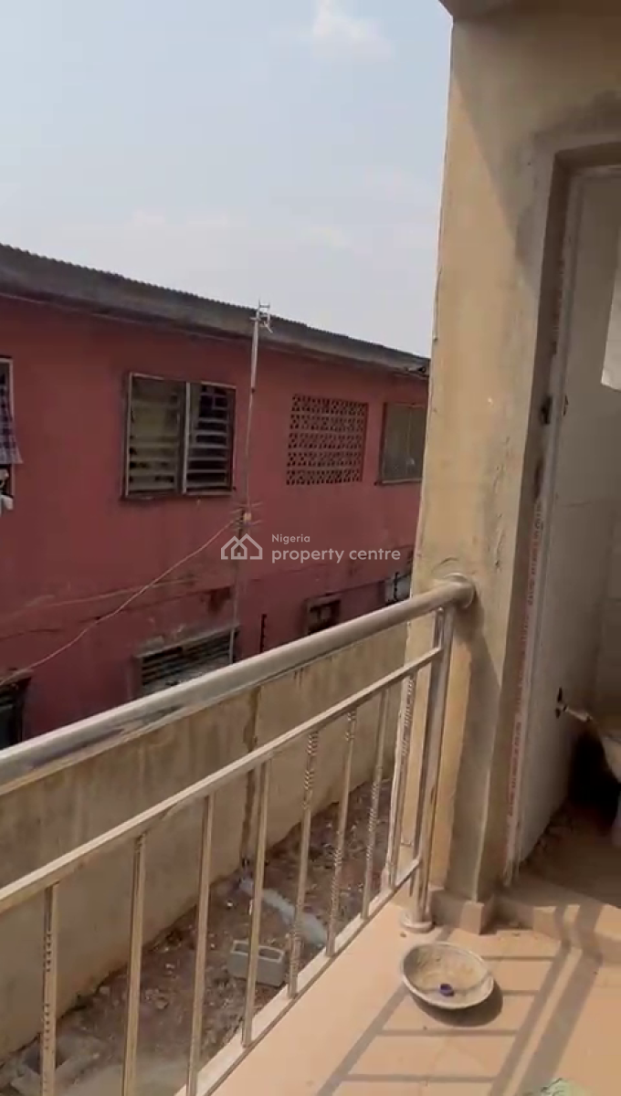 Miniflat, Mafoluku, Oshodi, Lagos, Mini Flat (room and Parlour) for Rent