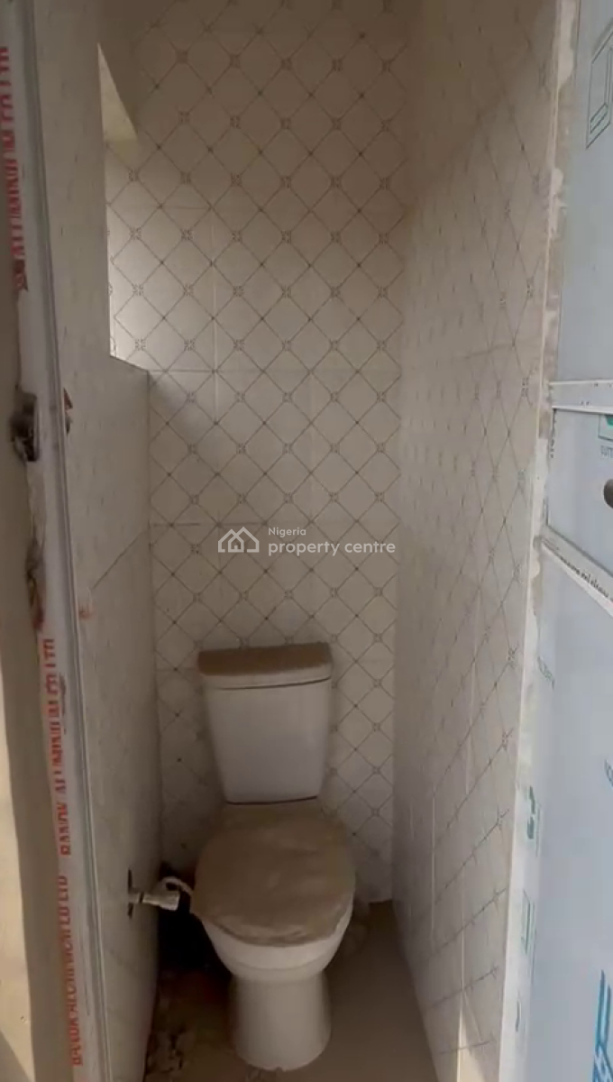 Miniflat, Mafoluku, Oshodi, Lagos, Mini Flat (room and Parlour) for Rent