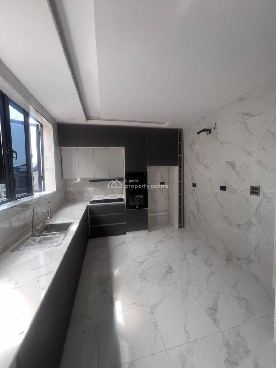 4 Bedroom Penthouse Available, Lekki Phase 1, Lekki, Lagos, House for Sale