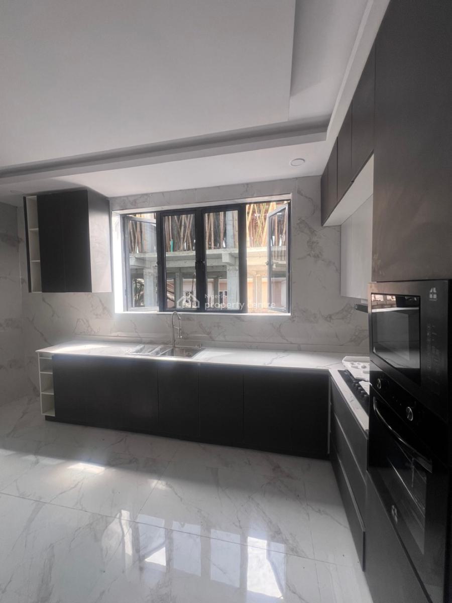 4 Bedroom Penthouse Available, Lekki Phase 1, Lekki, Lagos, House for Sale