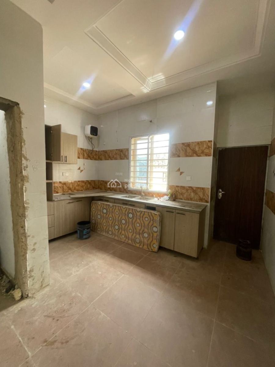 Luxury 4 Bedroom Terrace and a Bq, Guzape District, Abuja, Terraced Duplex for Rent