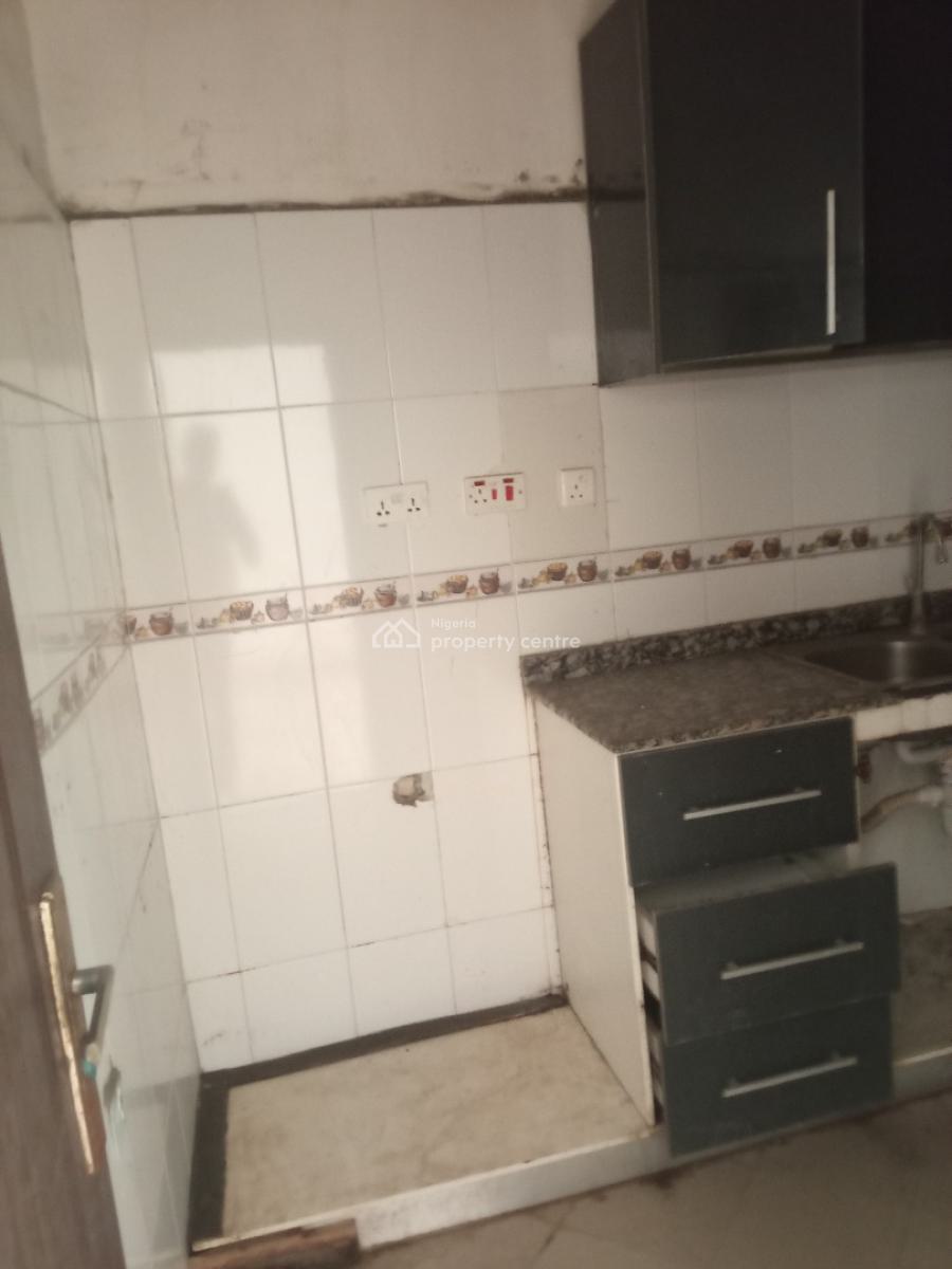 Luxury 3 Bedroom Apartment with Necessary Facilities, Septem Court, Lekki, Lagos, Flat / Apartment for Rent