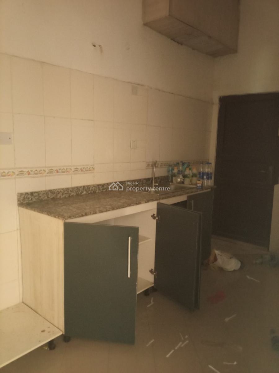 Luxury 3 Bedroom Apartment with Necessary Facilities, Septem Court, Lekki, Lagos, Flat / Apartment for Rent