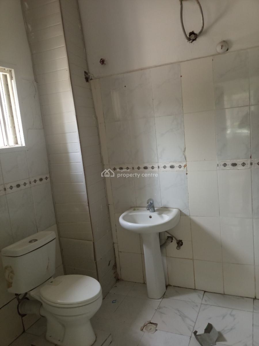 Luxury 3 Bedroom Apartment with Necessary Facilities, Septem Court, Lekki, Lagos, Flat / Apartment for Rent