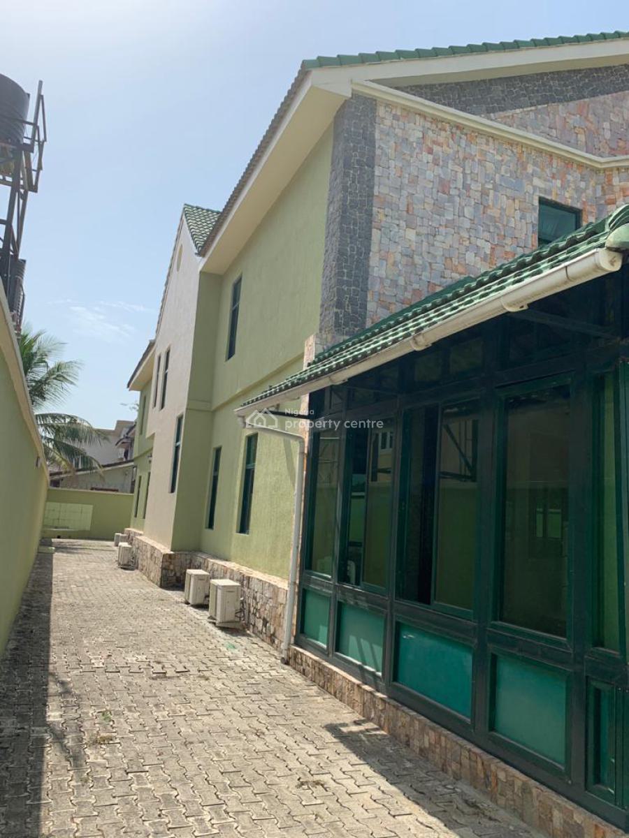 Detached House of 5 Bedrooms with Servants Quarters and  Gate House., Golden Pearl Estate, Olokonla, Ajah, Lagos, Detached Duplex for Sale