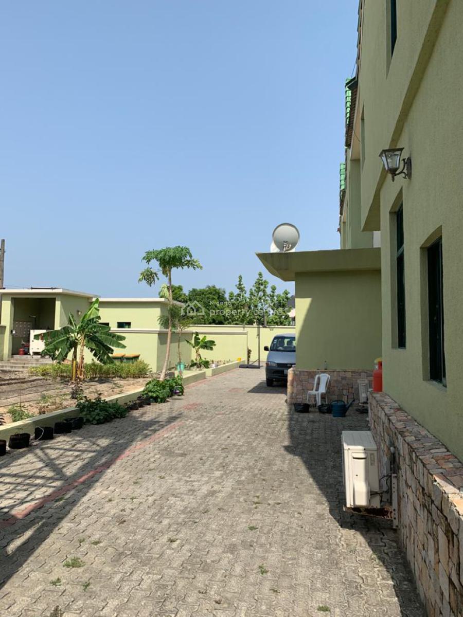 Detached House of 5 Bedrooms with Servants Quarters and  Gate House., Golden Pearl Estate, Olokonla, Ajah, Lagos, Detached Duplex for Sale