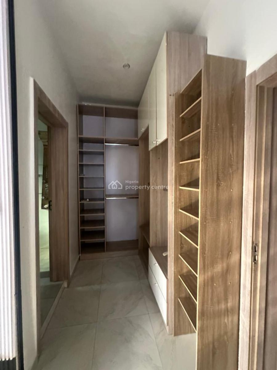 Spacious 4-bedroom Split-level House with Upstairs Bq, Ikota, Lekki, Lagos, House for Rent