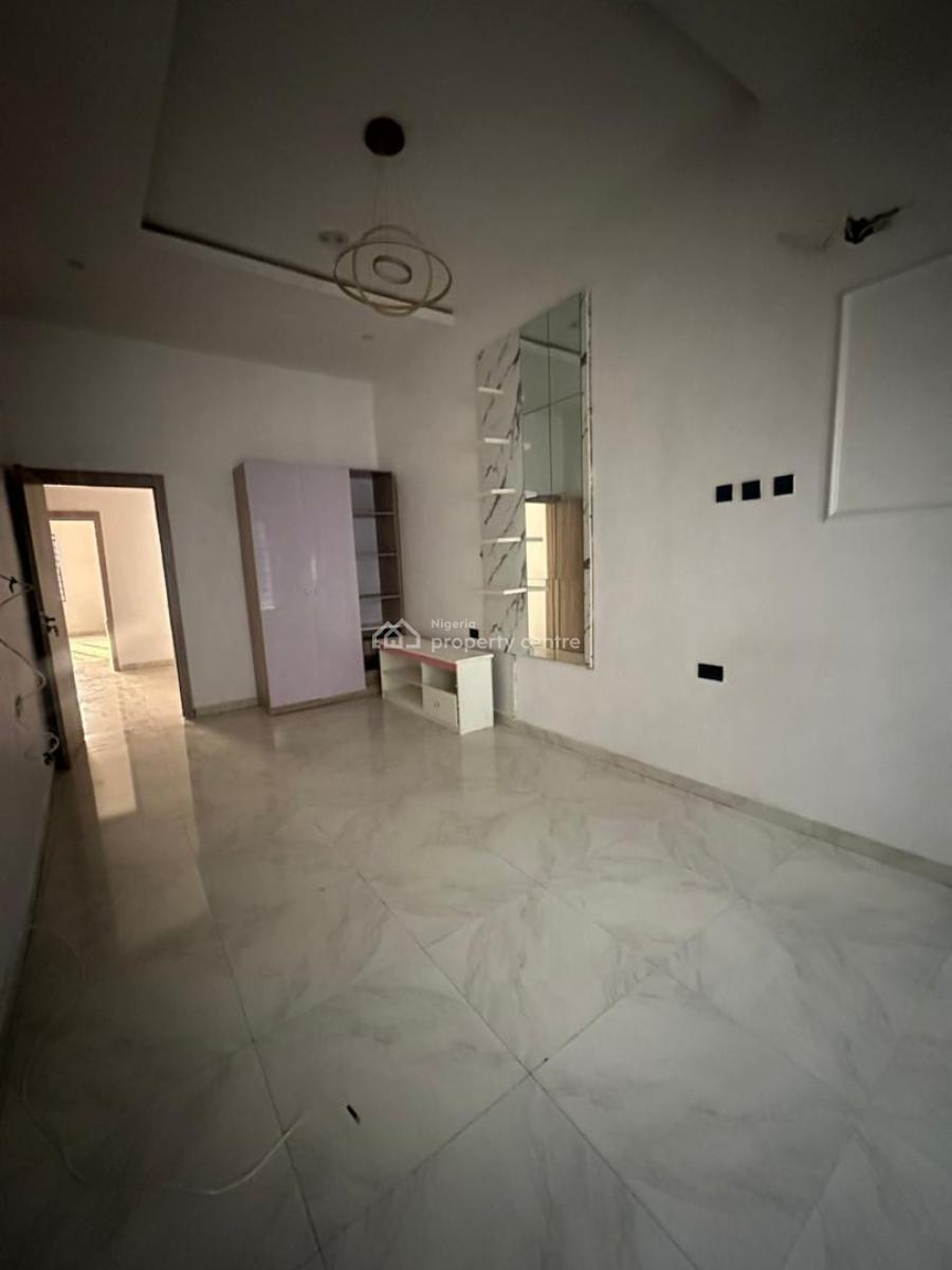 Spacious 4-bedroom Split-level House with Upstairs Bq, Ikota, Lekki, Lagos, House for Rent