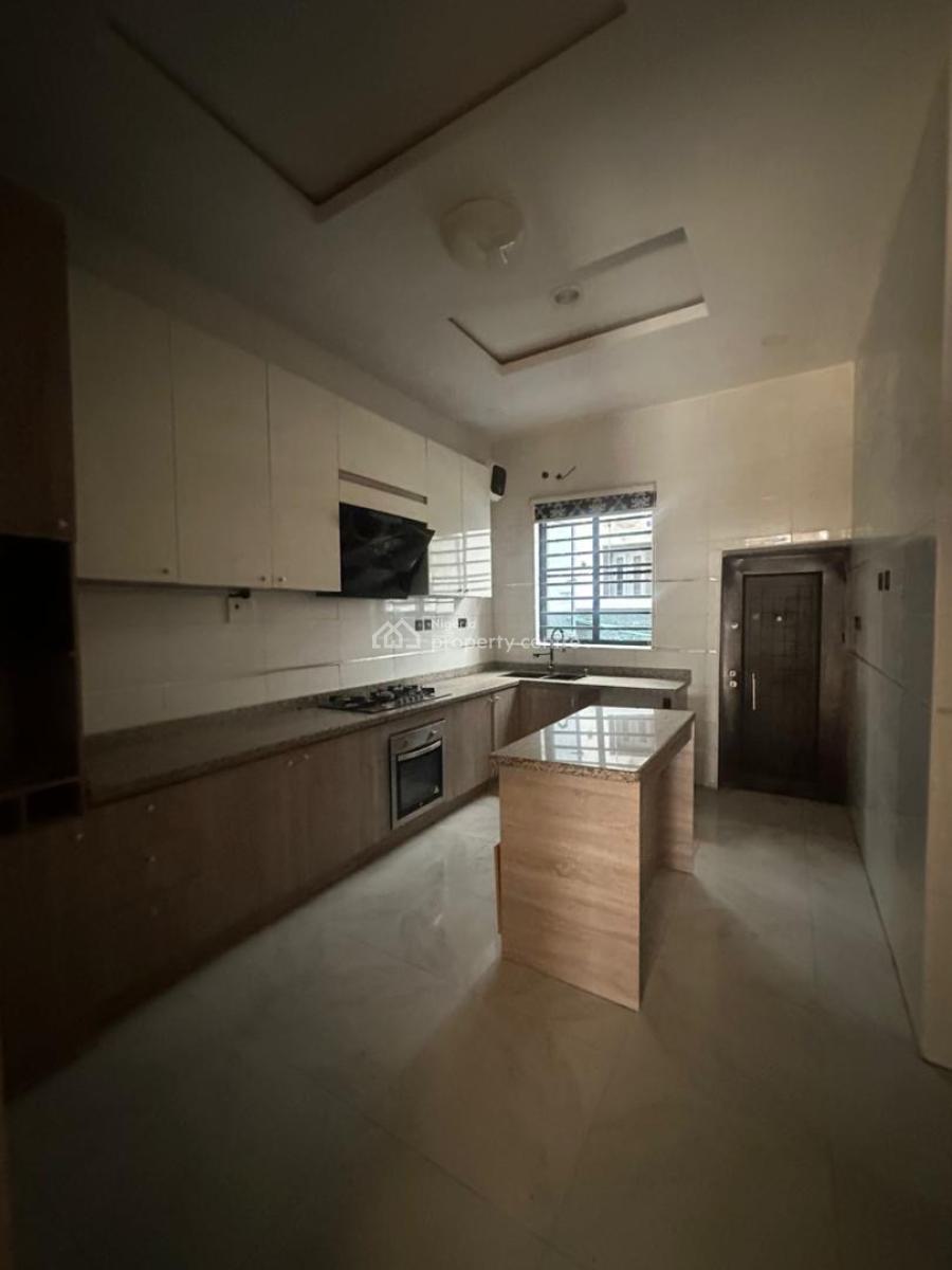 Spacious 4-bedroom Split-level House with Upstairs Bq, Ikota, Lekki, Lagos, House for Rent