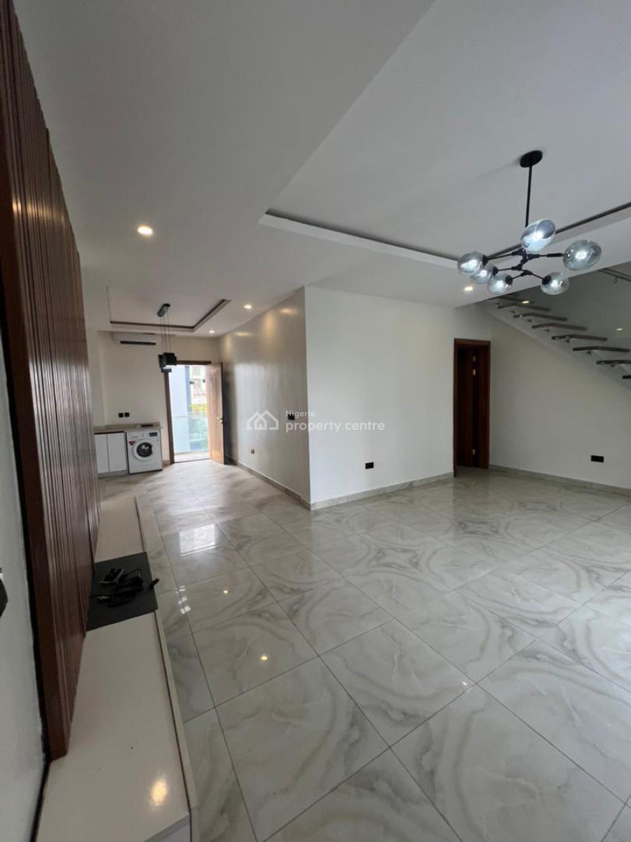 Exquisitely Built 2 Bedroom Maisonette Apartment, Off Freedom Way, Lekki Phase 1, Lekki, Lagos, Flat / Apartment for Rent
