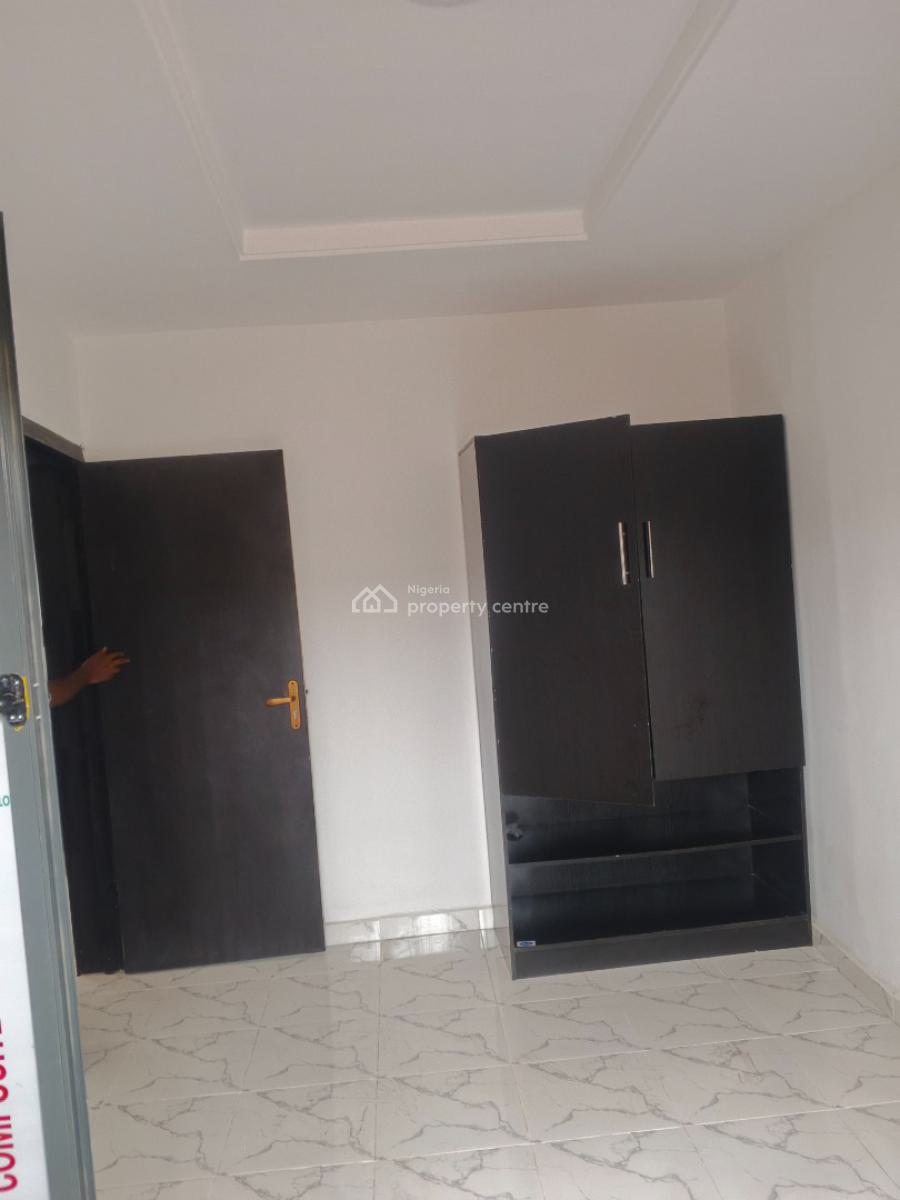 Beautiful Newly Renovated 2 Bedroom Flat All Room Ensuit Upstairs, Ikeja, Lagos, Flat / Apartment for Rent