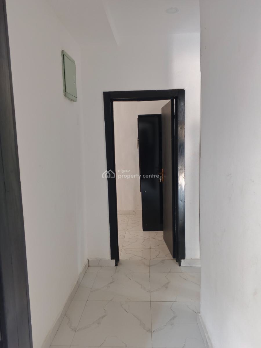 Beautiful Newly Renovated 2 Bedroom Flat All Room Ensuit Upstairs, Ikeja, Lagos, Flat / Apartment for Rent