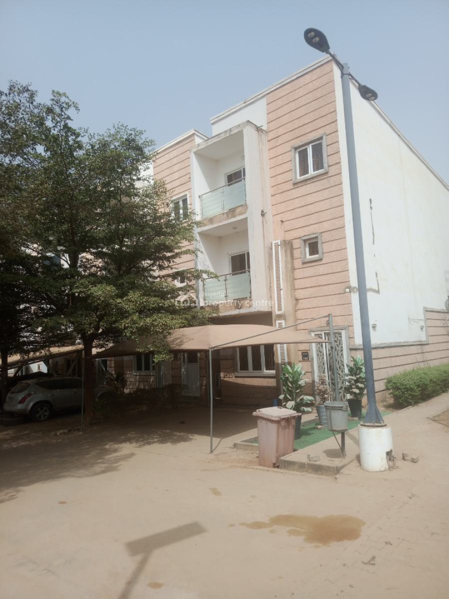 Newly Renovated 4 Bedroom Terrace Duplex, Mobil Fillings Station, Mabushi, Abuja, Terraced Duplex for Rent