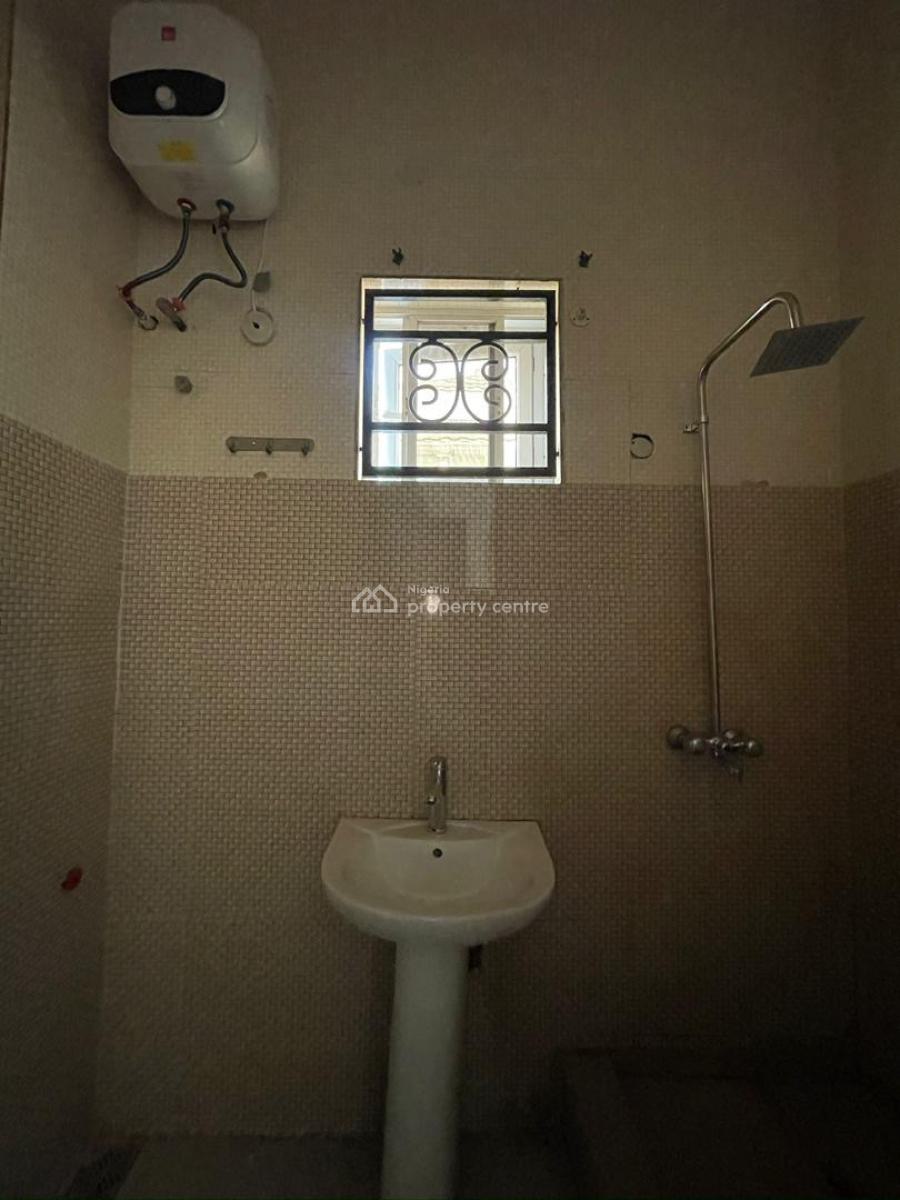 Specious 3bedrooms Apartment with Bq, Agungi, Lekki, Lagos, Flat / Apartment for Rent