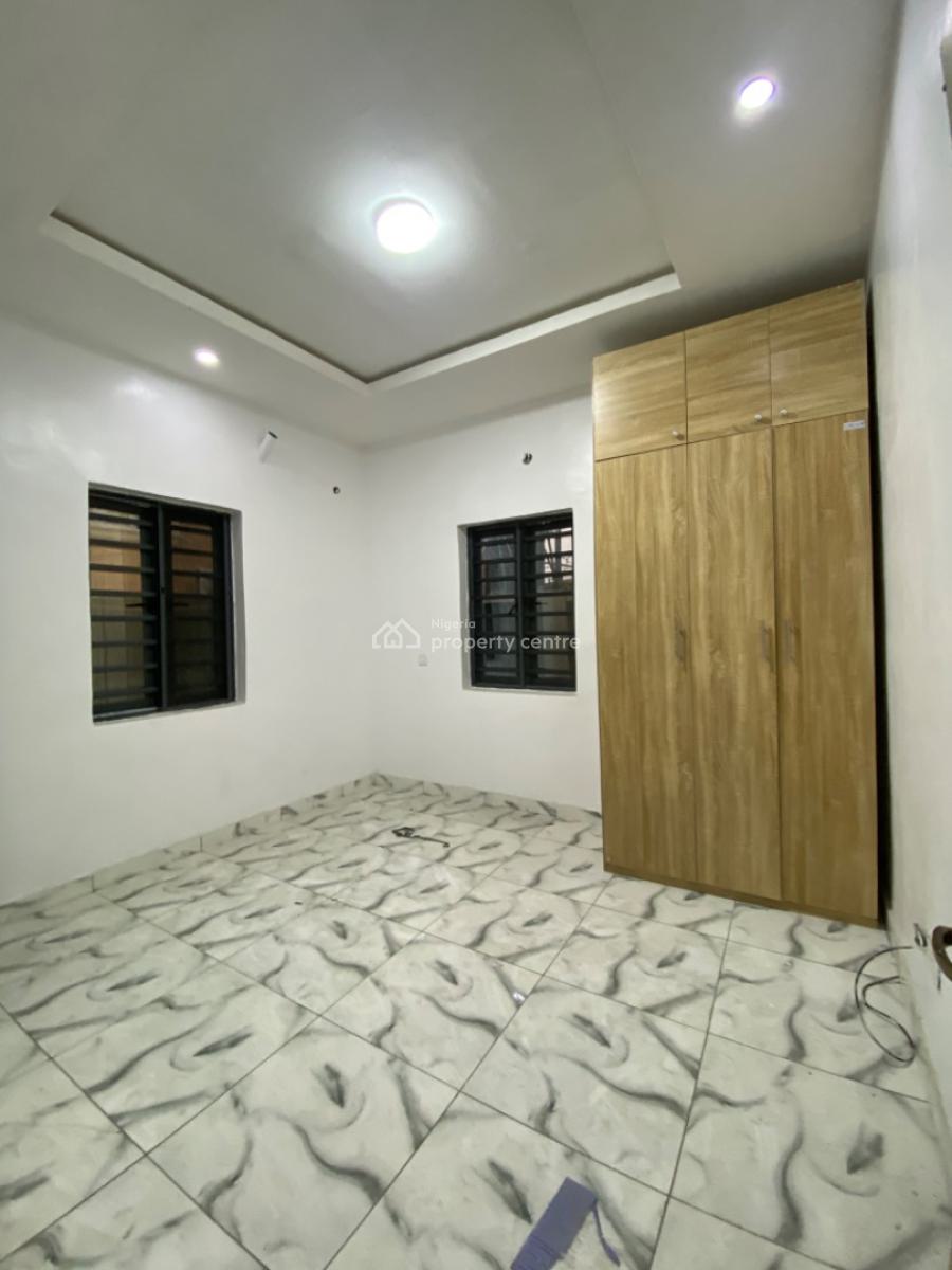 an Executive One Bedroom Flat, Green View Estate Lagos Business Schools, Lekki, Lagos, Mini Flat (room and Parlour) for Rent