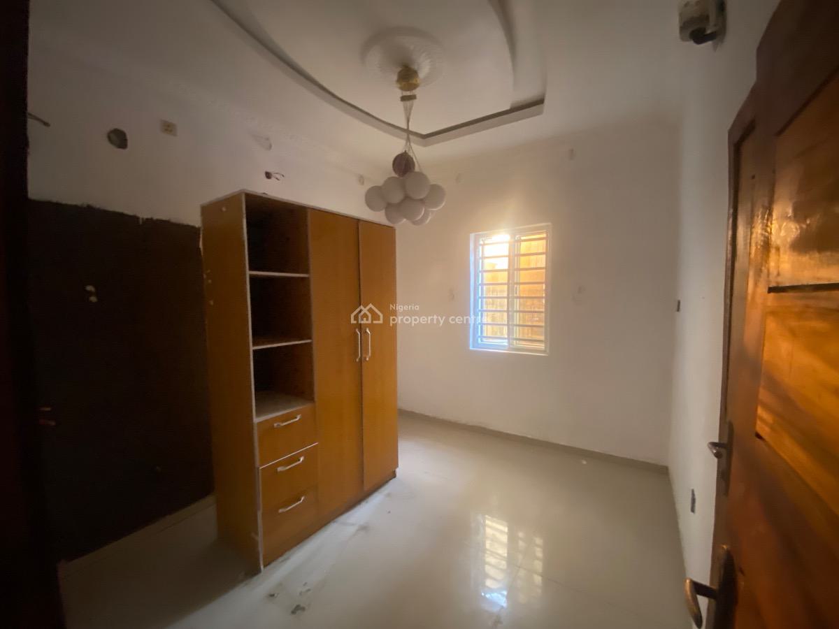 2bedroom Apartment in a Gated Call to Access Estate, Ologolo, Lekki, Lagos, Flat / Apartment for Rent