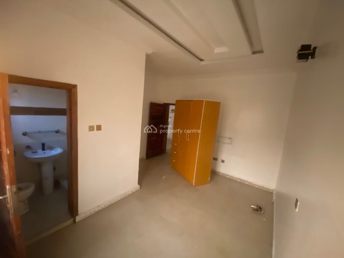 2bedroom Apartment in a Gated Call to Access Estate, Ologolo, Lekki, Lagos, Flat / Apartment for Rent