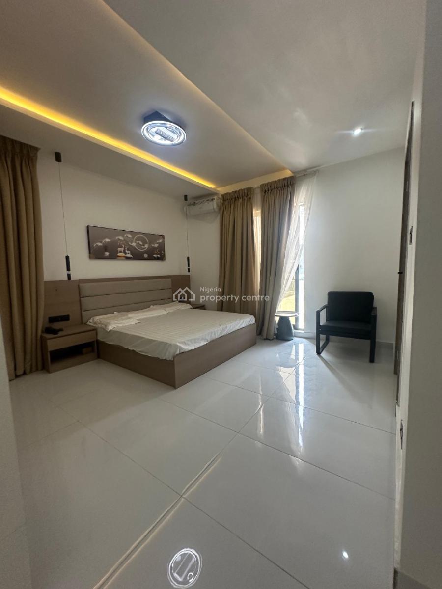 Beautifully Built 3bnedroom Apartment with Swimming Pool ,gym&elevator, Lekki Phase 1, Lekki, Lagos, Flat / Apartment for Sale