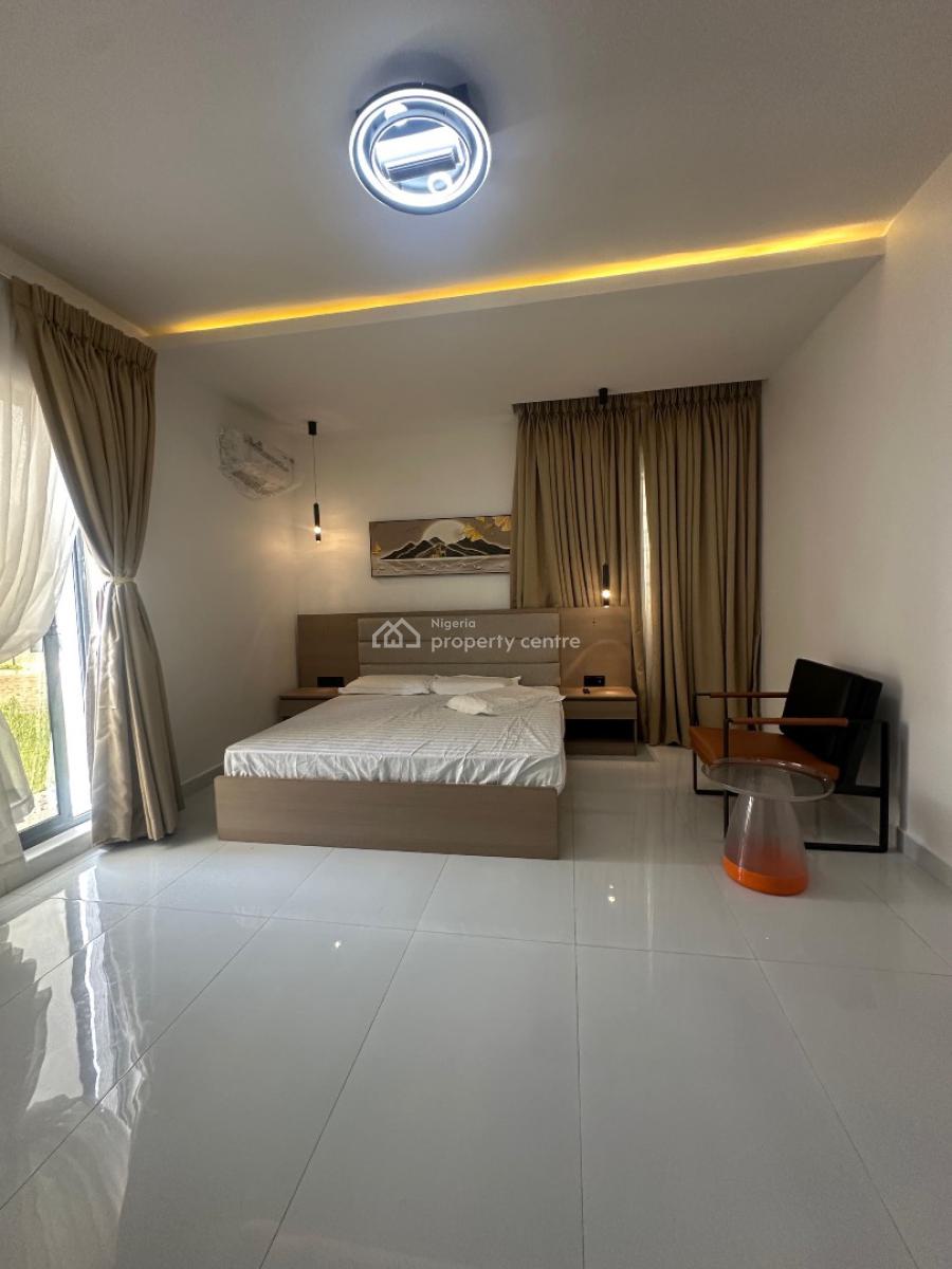 Beautifully Built 3bnedroom Apartment with Swimming Pool ,gym&elevator, Lekki Phase 1, Lekki, Lagos, Flat / Apartment for Sale