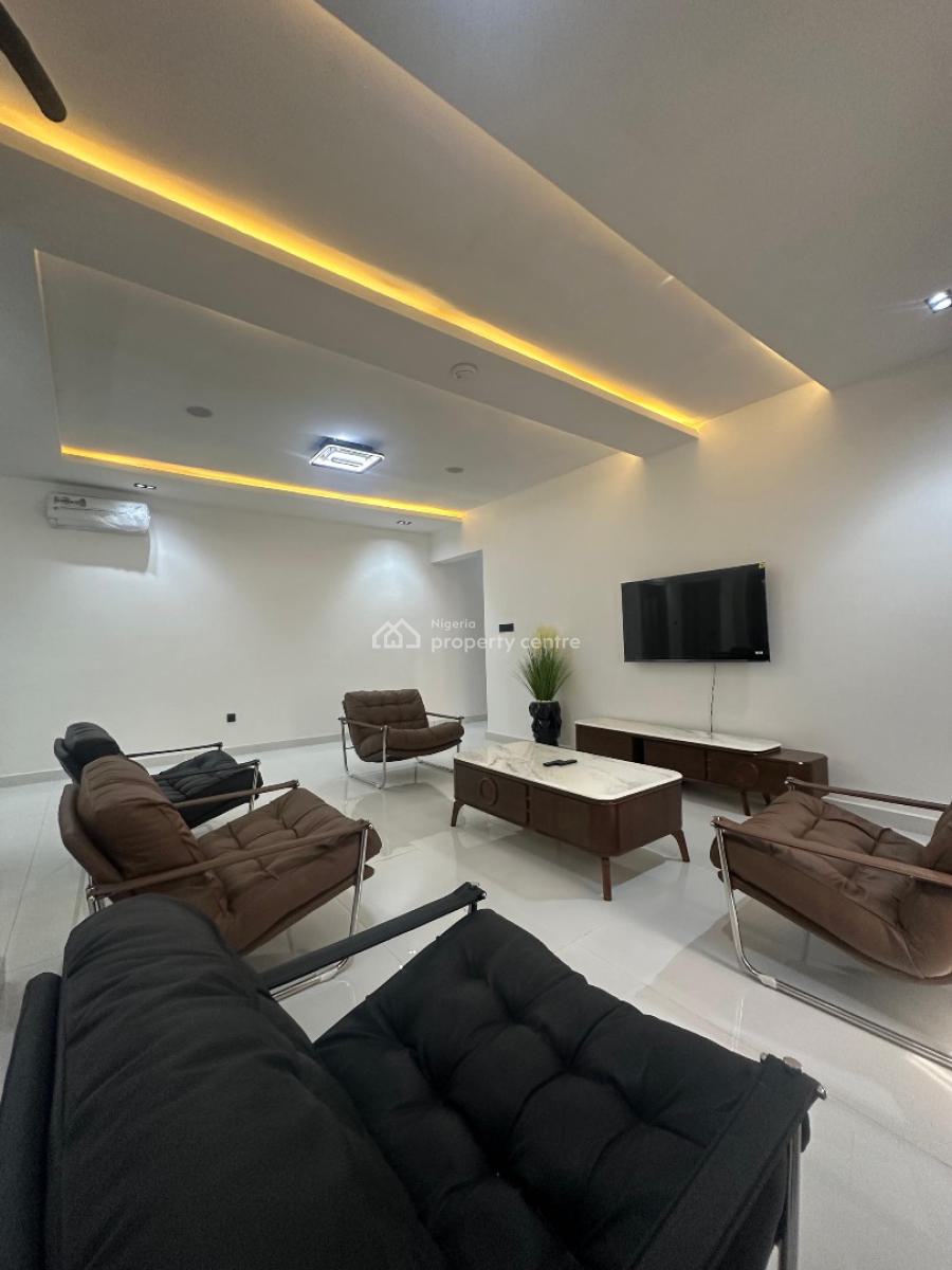 Beautifully Built 3bnedroom Apartment with Swimming Pool ,gym&elevator, Lekki Phase 1, Lekki, Lagos, Flat / Apartment for Sale