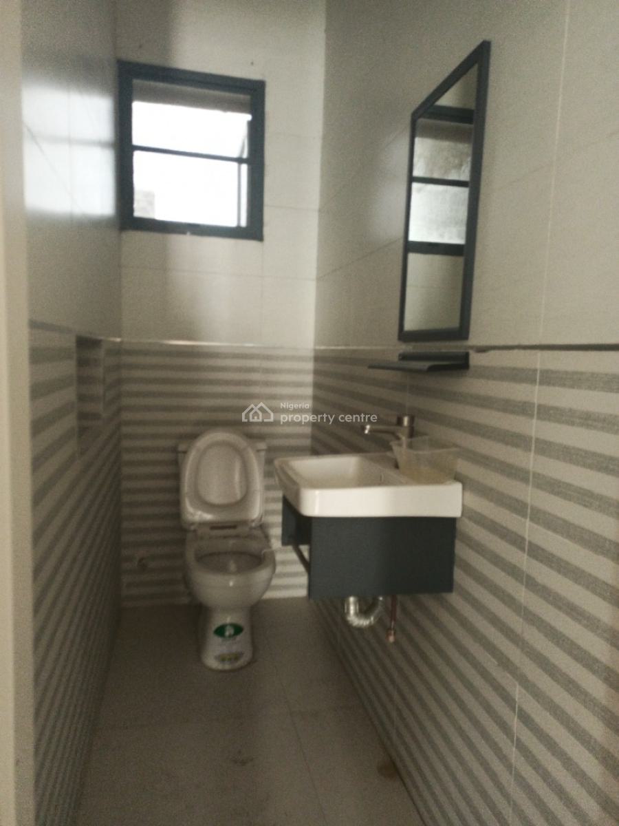 Well Finish 2bedroom Apartment with Spacious Rooms, Ologolo, Lekki Phase 2, Lekki, Lagos, Flat / Apartment for Rent