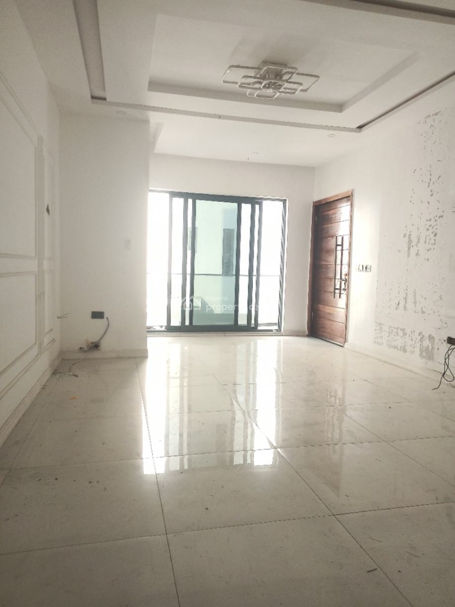 Well Finish 2bedroom Apartment with Spacious Rooms, Ologolo, Lekki Phase 2, Lekki, Lagos, Flat / Apartment for Rent