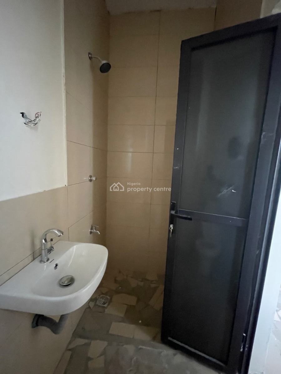1 Bedroom Bq, Lekki Phase 1, Lekki, Lagos, Self Contain (single Rooms) for Rent