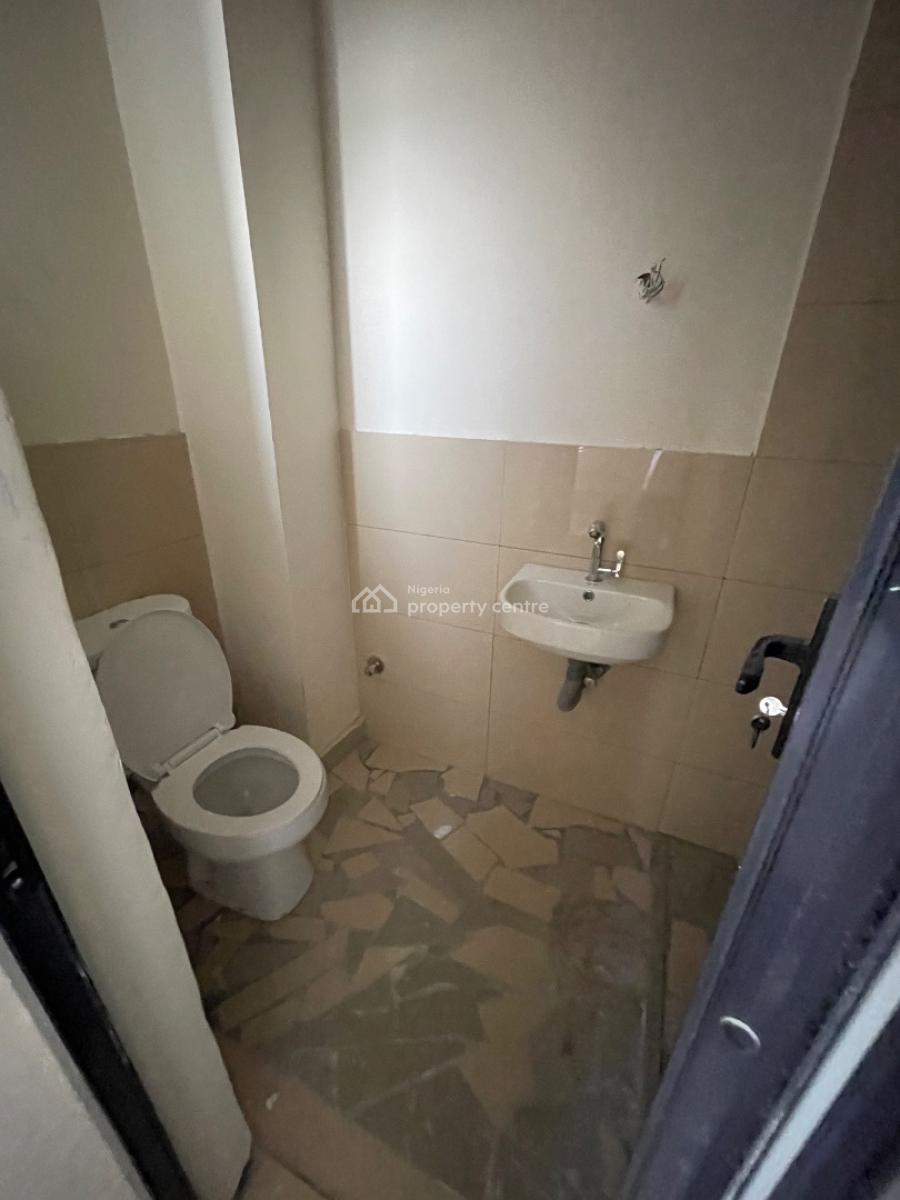 1 Bedroom Bq, Lekki Phase 1, Lekki, Lagos, Self Contain (single Rooms) for Rent