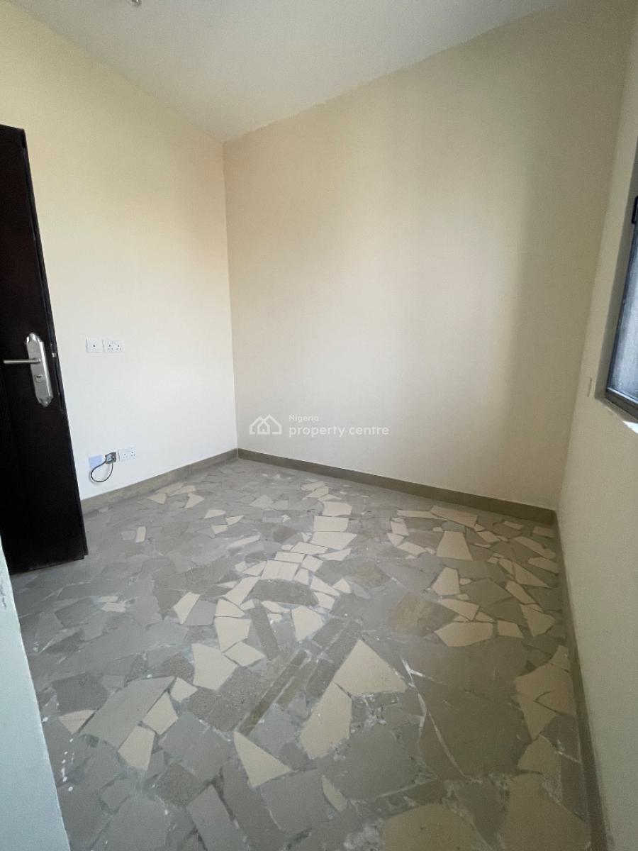 1 Bedroom Bq, Lekki Phase 1, Lekki, Lagos, Self Contain (single Rooms) for Rent
