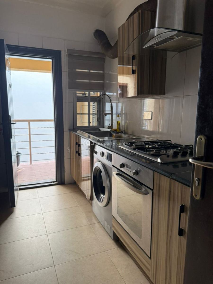 Luxury and Spacious 3 Bedroom Apartment Plus Bq, Lekki Phase 1, Lekki, Lagos, Flat / Apartment for Rent