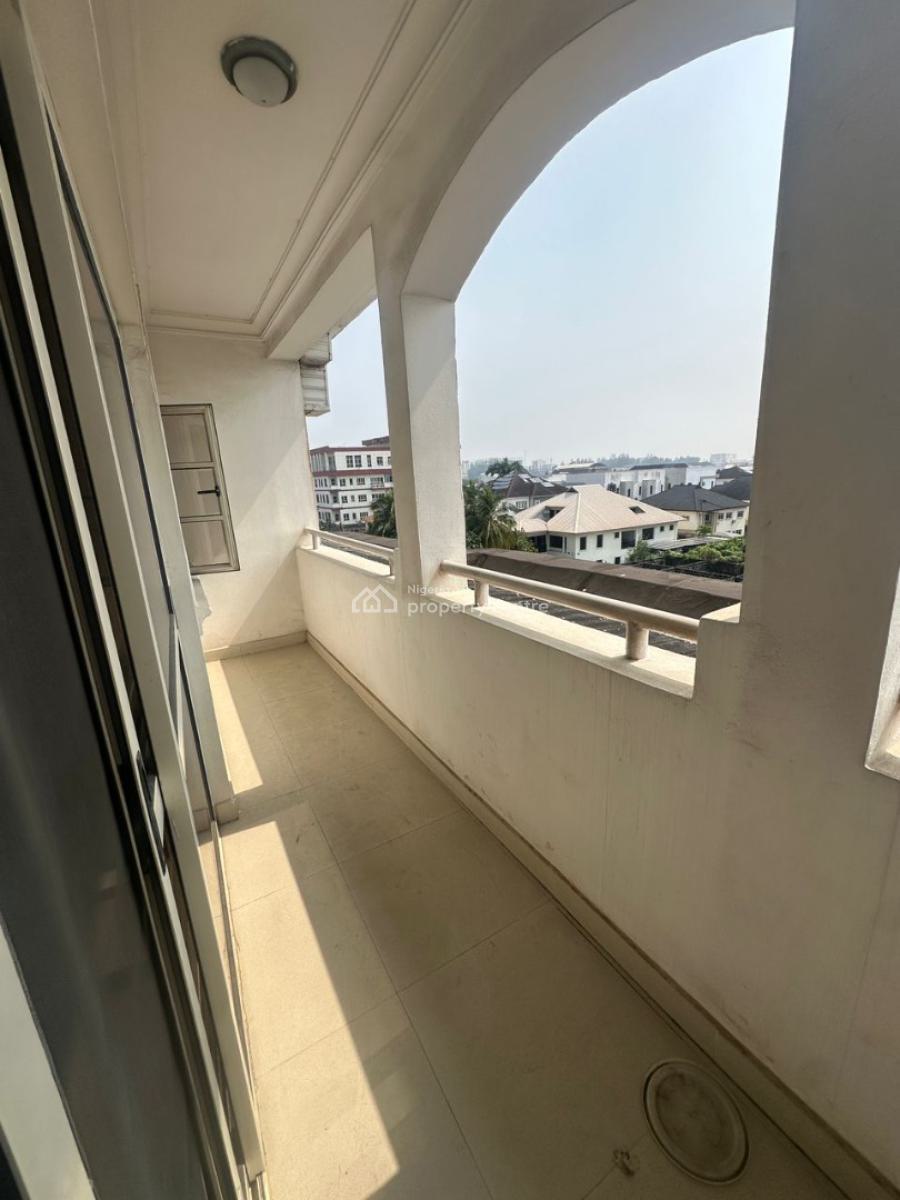 Neat and Well Maintained Two Bedroom Apartment, Parkview, Ikoyi, Lagos, Flat / Apartment for Rent