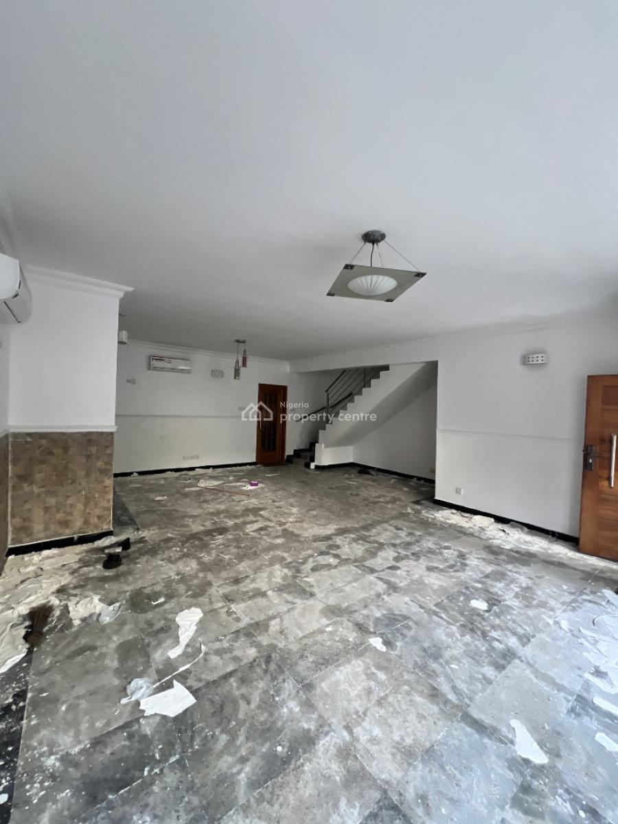 Spacious 4 Bedroom Terrace with Bq, Lekki Phase 1, Lekki, Lagos, Terraced Duplex for Rent