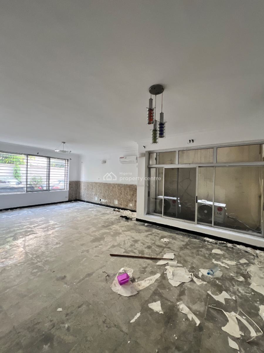 Spacious 4 Bedroom Terrace with Bq, Lekki Phase 1, Lekki, Lagos, Terraced Duplex for Rent