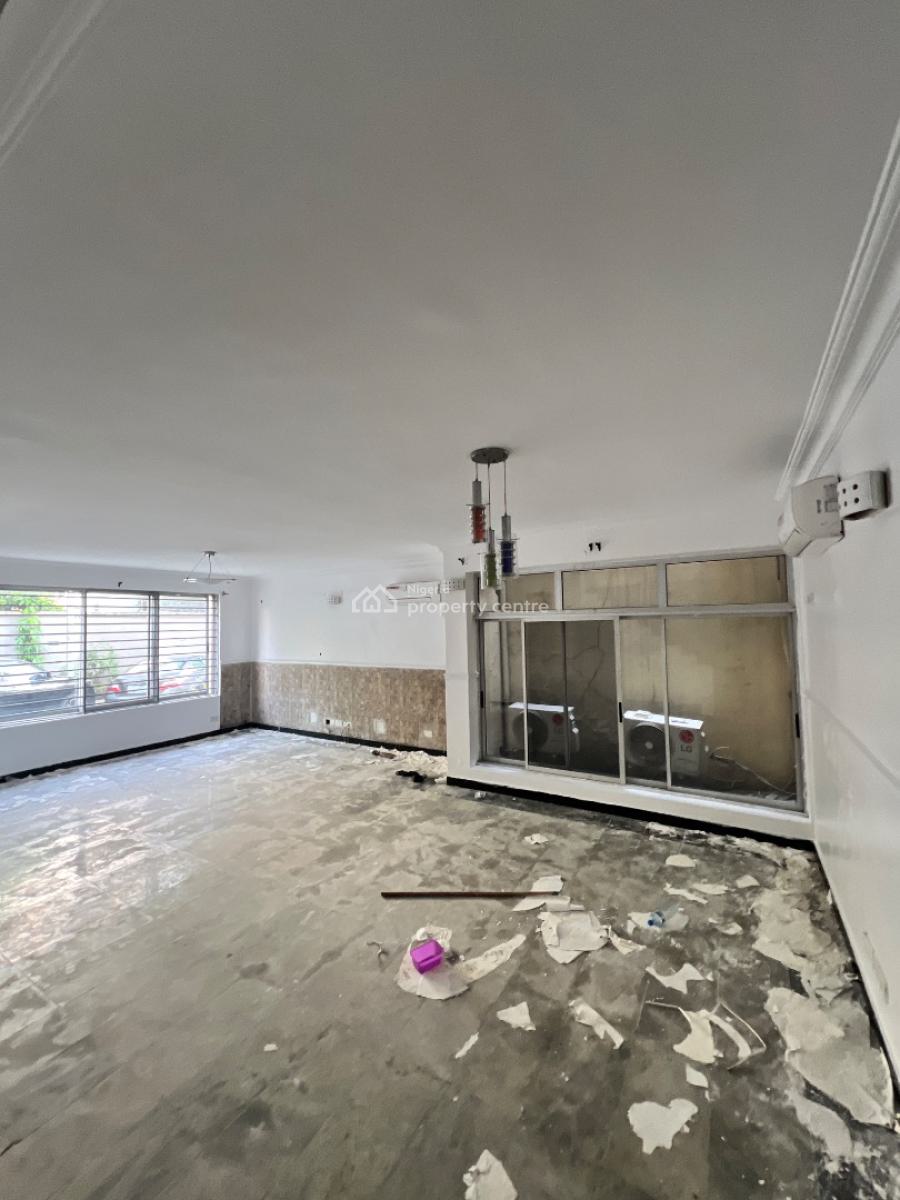Spacious 4 Bedroom Terrace with Bq, Lekki Phase 1, Lekki, Lagos, Terraced Duplex for Rent