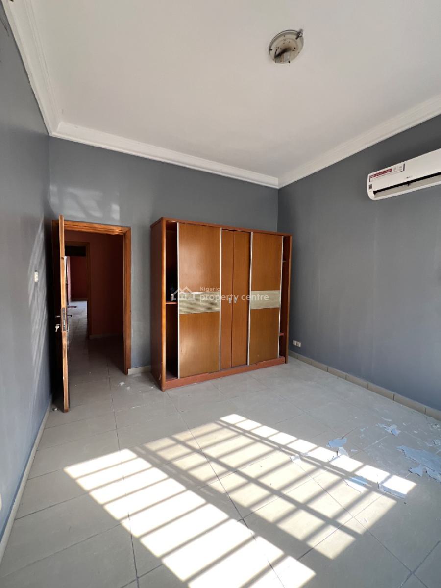 Spacious 4 Bedroom Terrace with Bq, Lekki Phase 1, Lekki, Lagos, Terraced Duplex for Rent