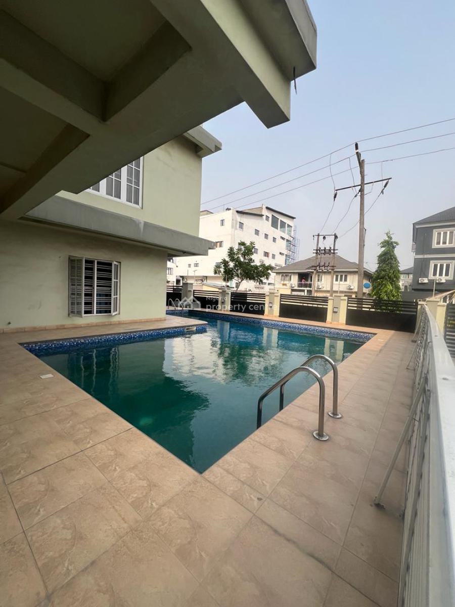 Spacious 3 Bedroom Apartment, Off Nike Art Gallery, Lekki, Lagos, Flat / Apartment for Rent