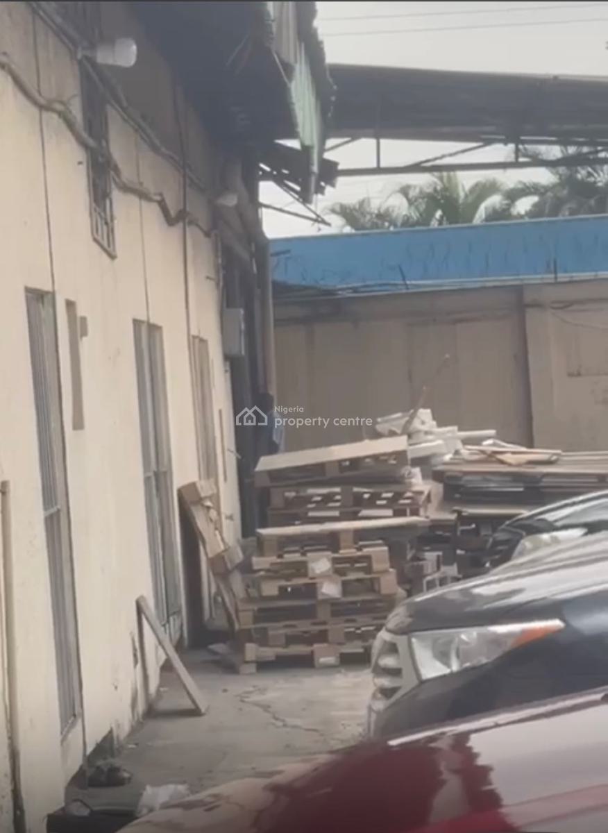 Warehouse, Ilupeju Industrial Estate, Ilupeju, Lagos, Warehouse for Rent